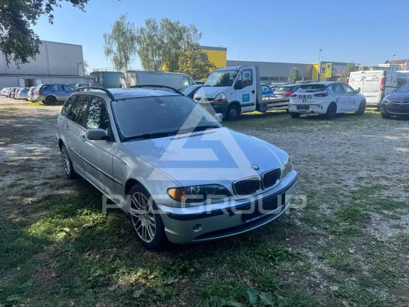2003 BMW 330