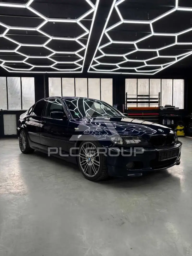 2003 BMW 330