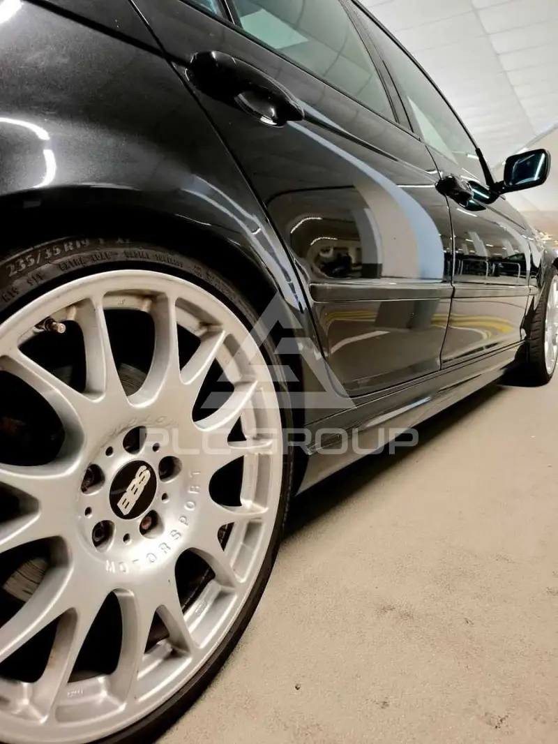 2003 BMW 330