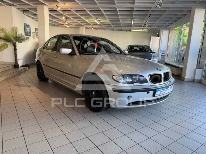 2003 BMW 330