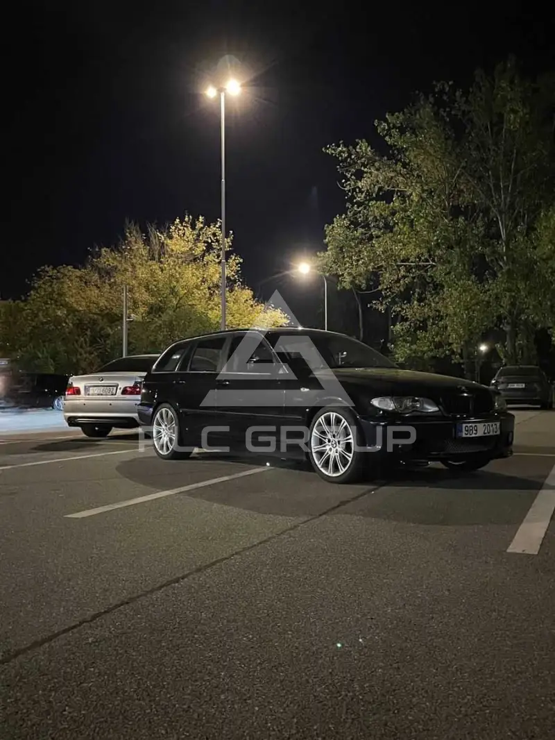 2003 BMW 330