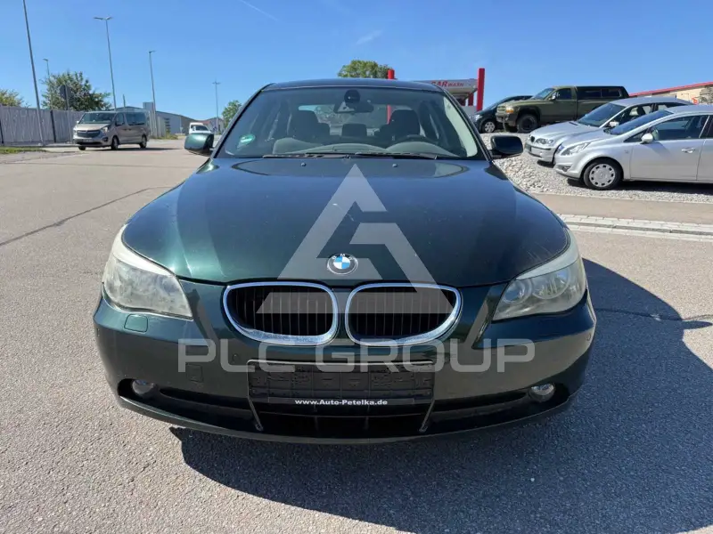2003 BMW 520