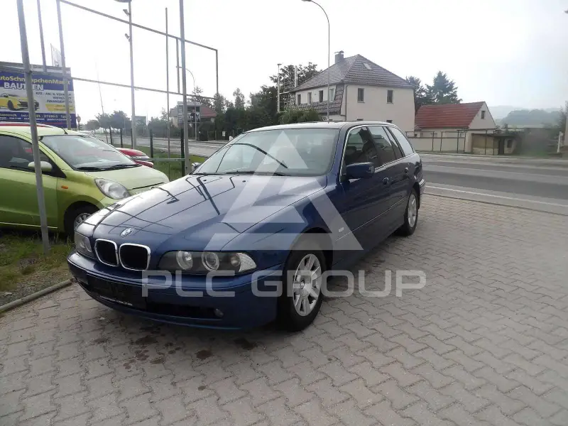 2003 BMW 520
