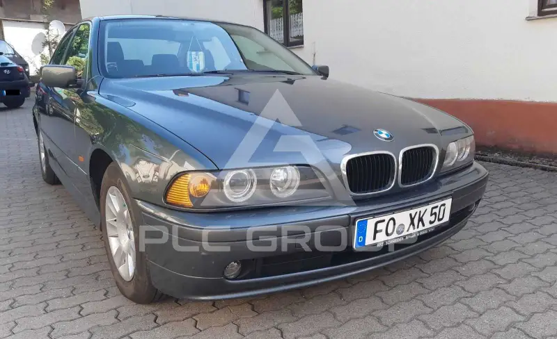 2003 BMW 520