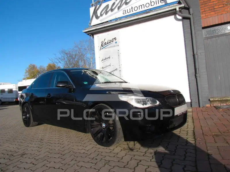 2003 BMW 520