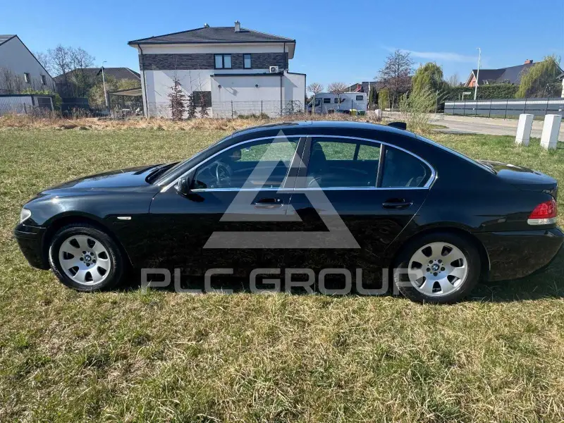 2003 BMW 735