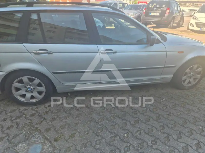 2003 BMW 318
