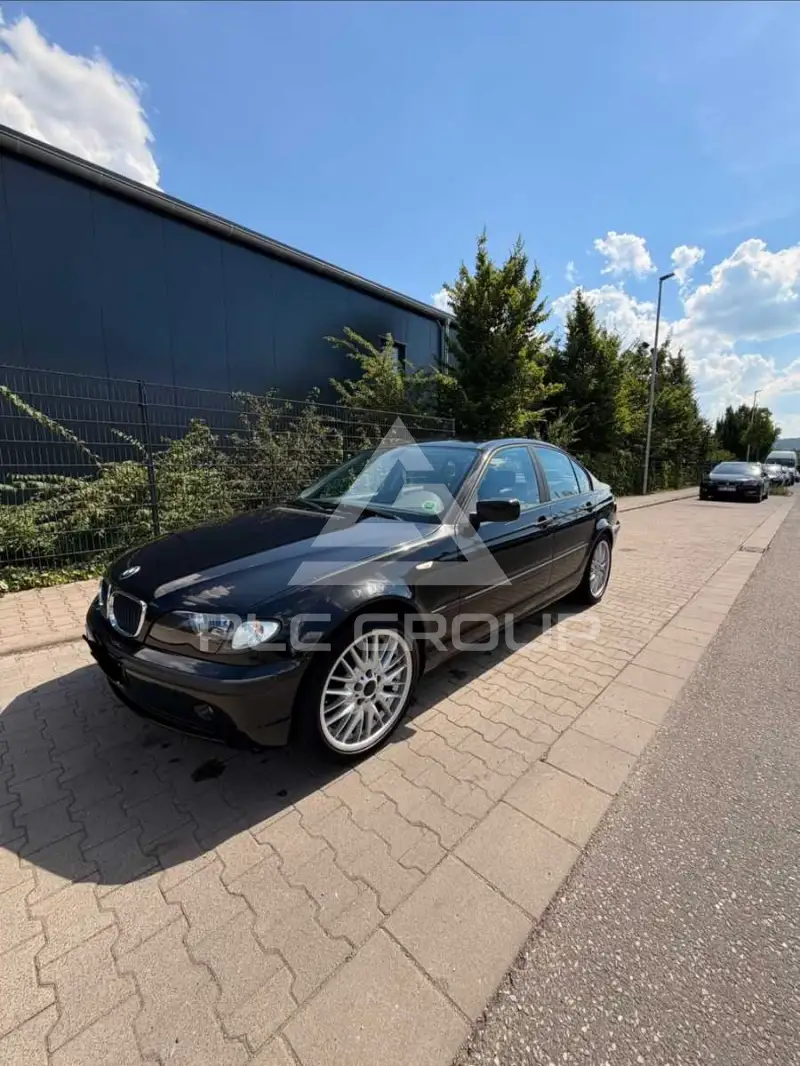 2003 BMW 318
