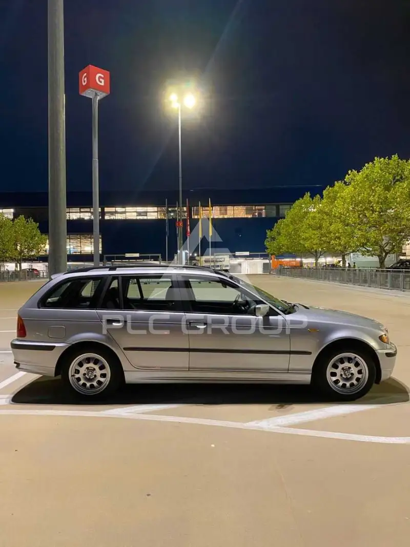 2003 BMW 318