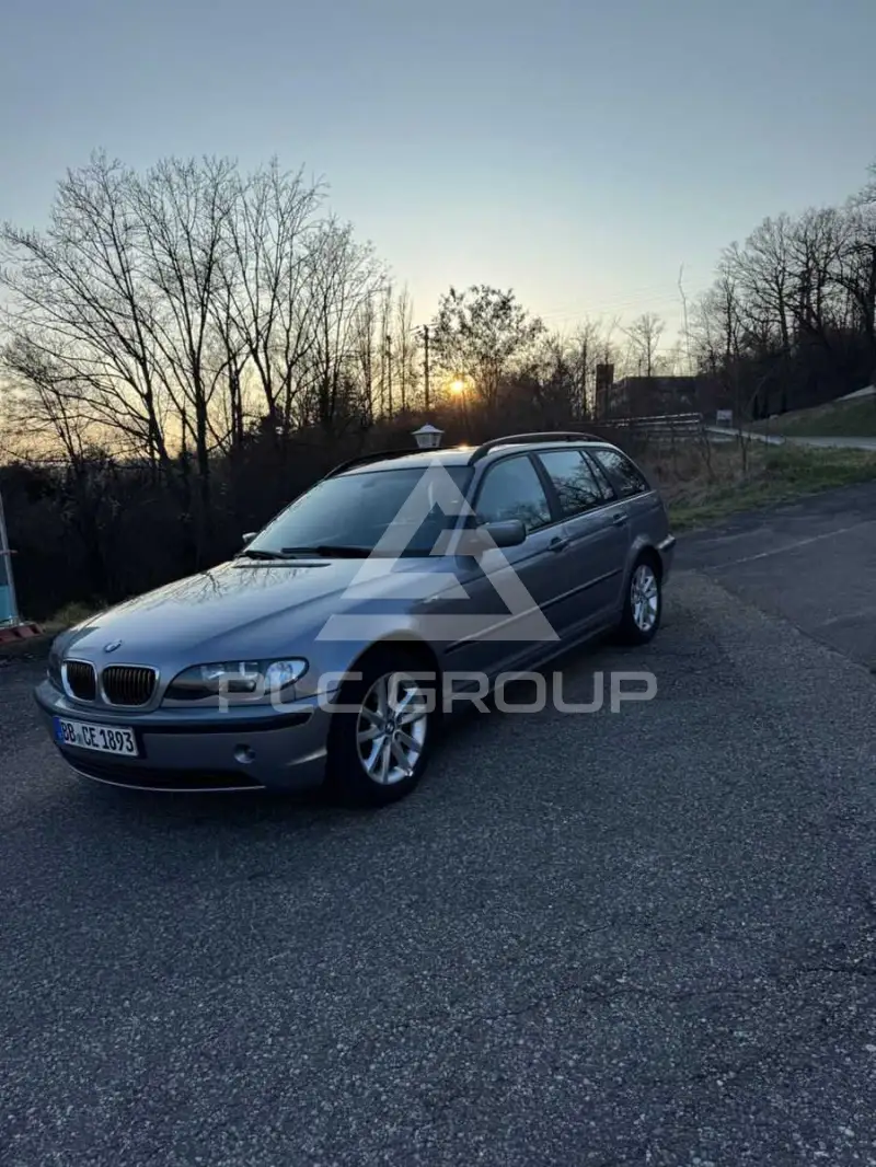 2003 BMW 318