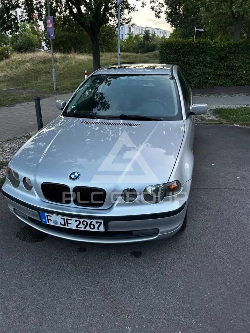 2003 BMW 318