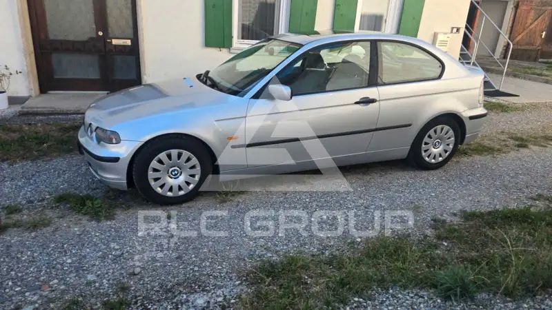 2003 BMW 318