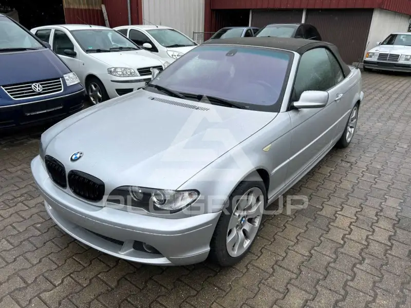 2003 BMW 318