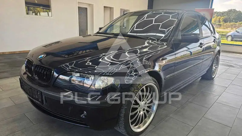 2003 BMW 318