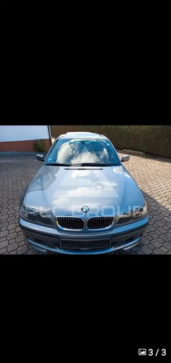 2003 BMW 318
