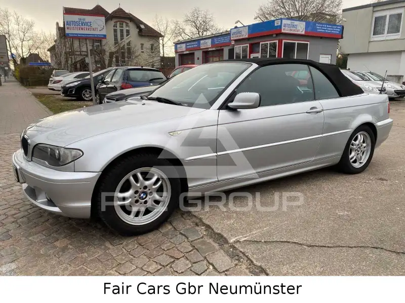 2003 BMW 318