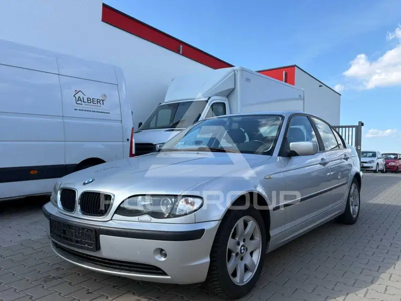 2003 BMW 318