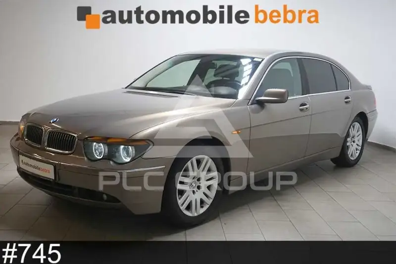 2003 BMW 745