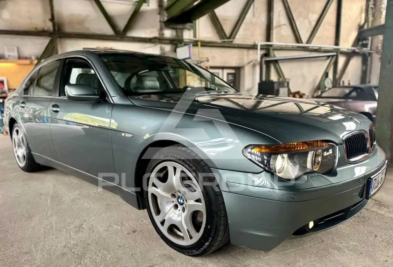 2003 BMW 745