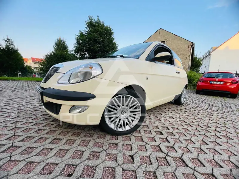 2003 Lancia YPSILON