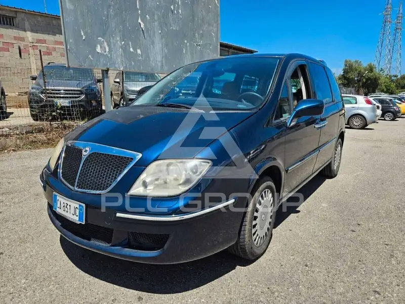 2003 Lancia Phedra