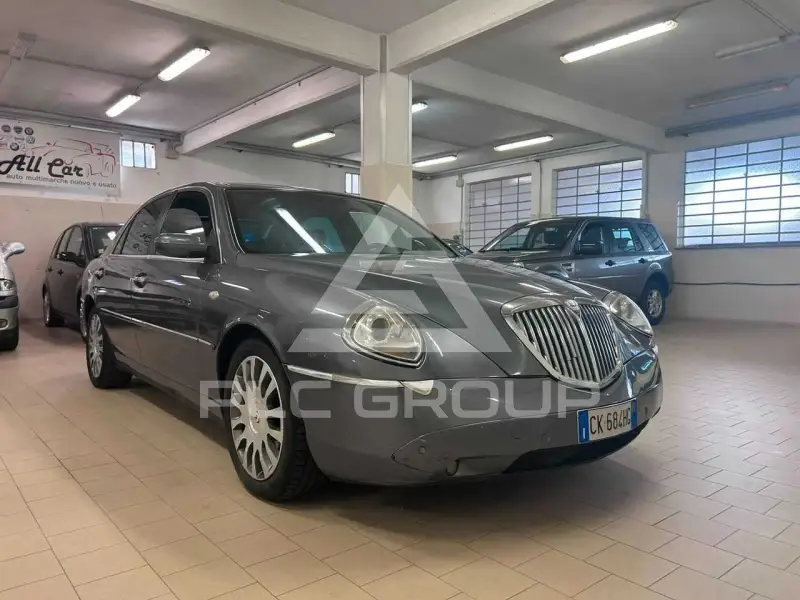 2003 Lancia Thesis