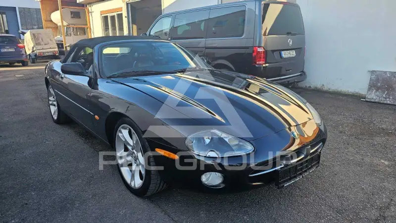 2003 Jaguar XK8