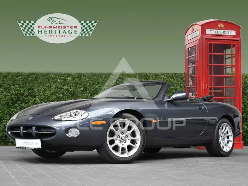 2003 Jaguar XK8