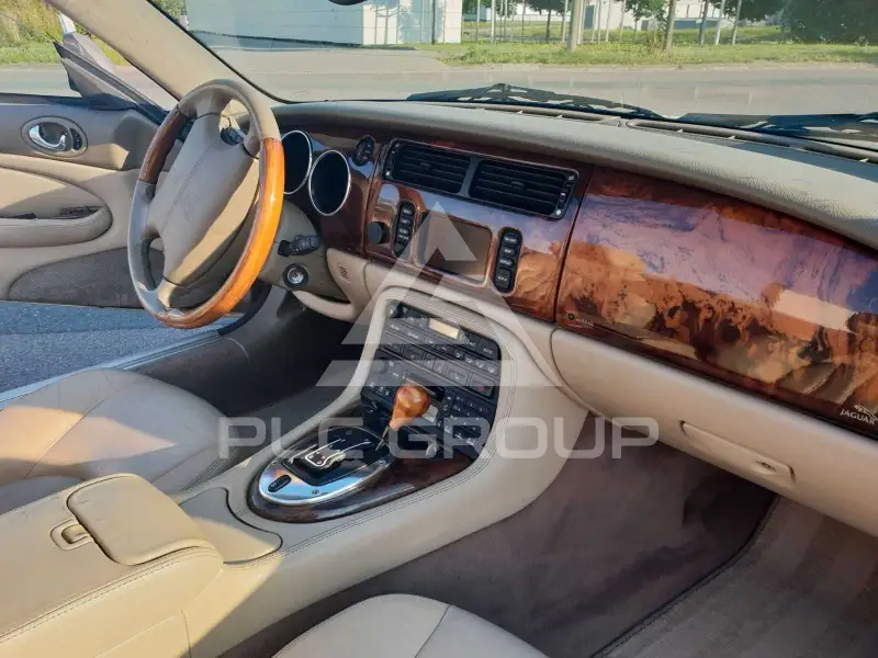 2003 Jaguar XK8