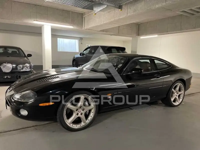 2003 Jaguar XKR