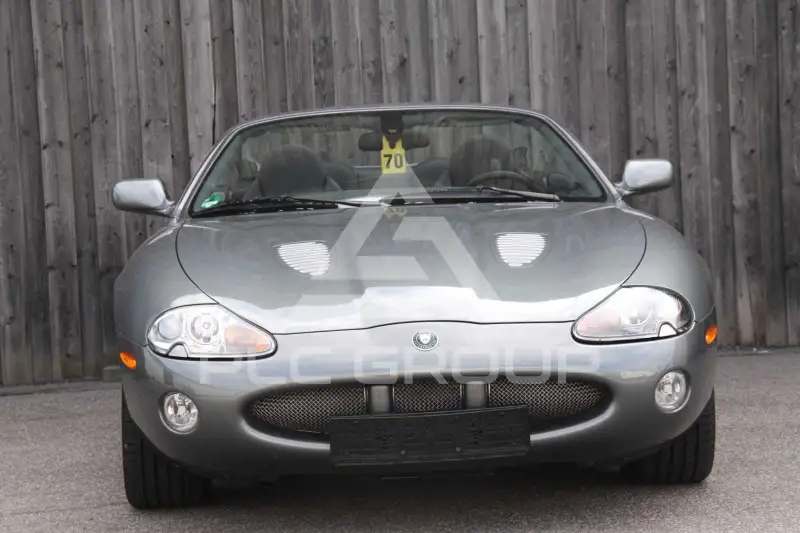 2003 Jaguar XKR
