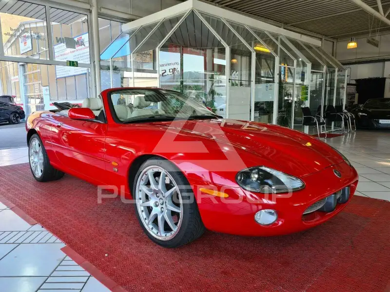 2003 Jaguar XKR