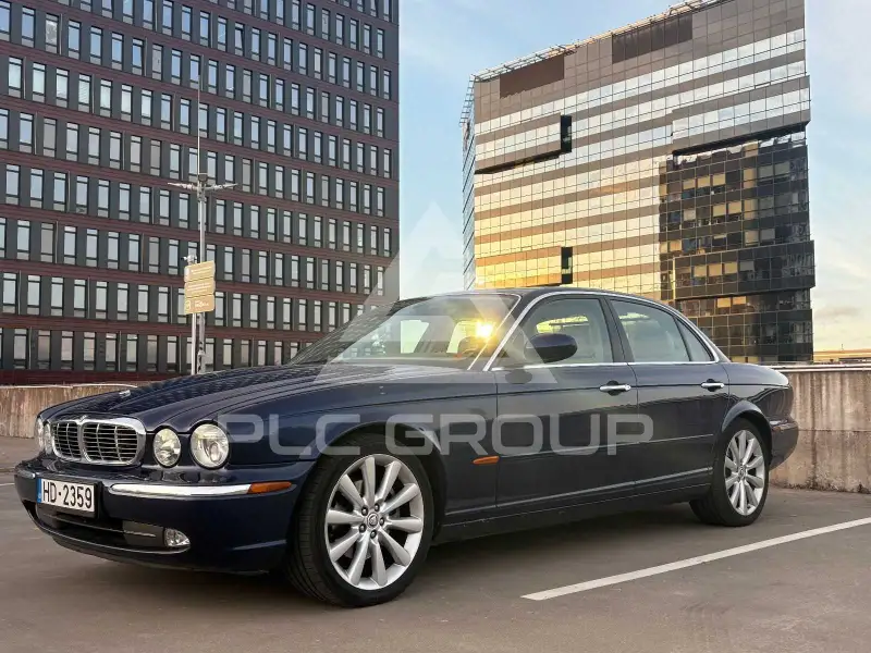 2003 Jaguar XJ