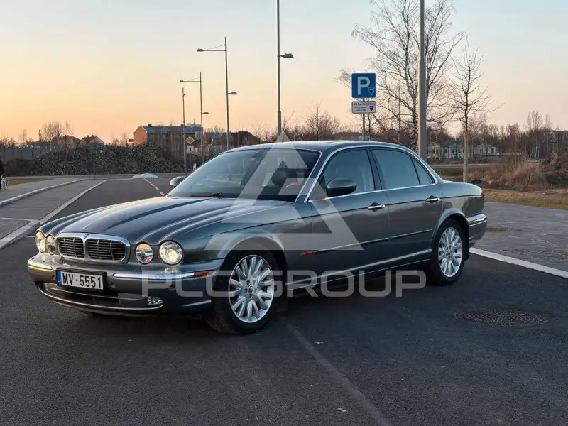 2003 Jaguar XJ