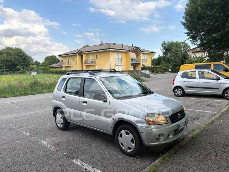 2003 Suzuki Ignis