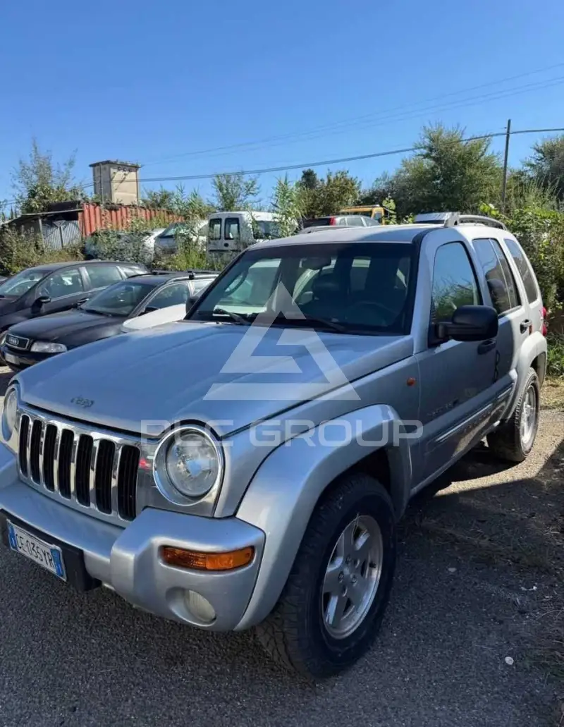 2003 Jeep CHEROKEE
