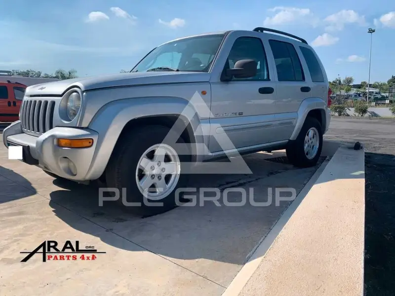 2003 Jeep CHEROKEE