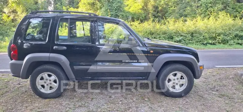 2003 Jeep CHEROKEE
