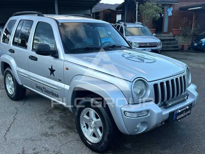 2003 Jeep CHEROKEE