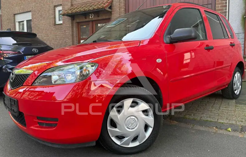 2003 Mazda 2