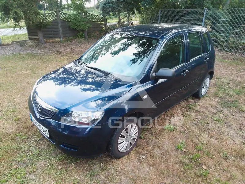 2003 Mazda 2