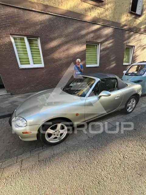 2003 Mazda MX-5