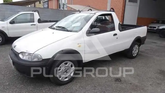 2003 Fiat Strada
