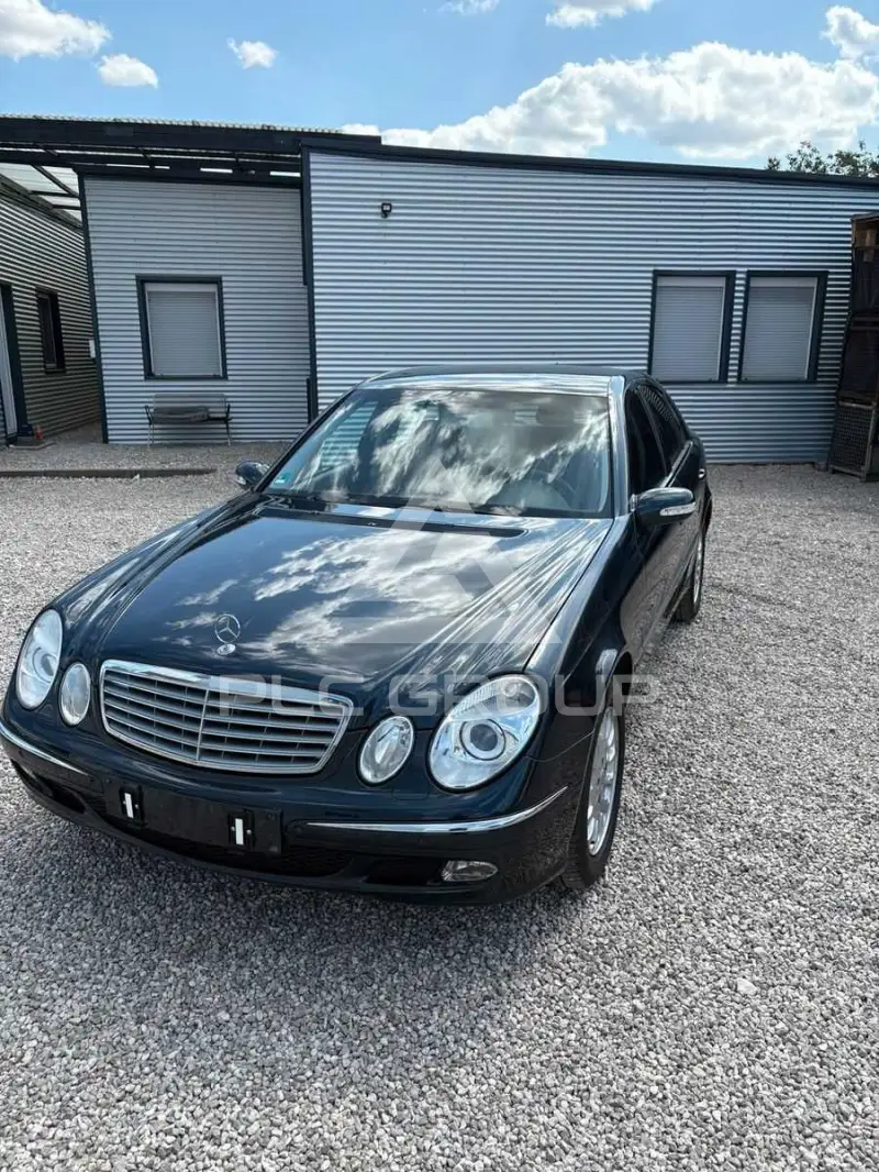 2003 Mercedes Benz E 320