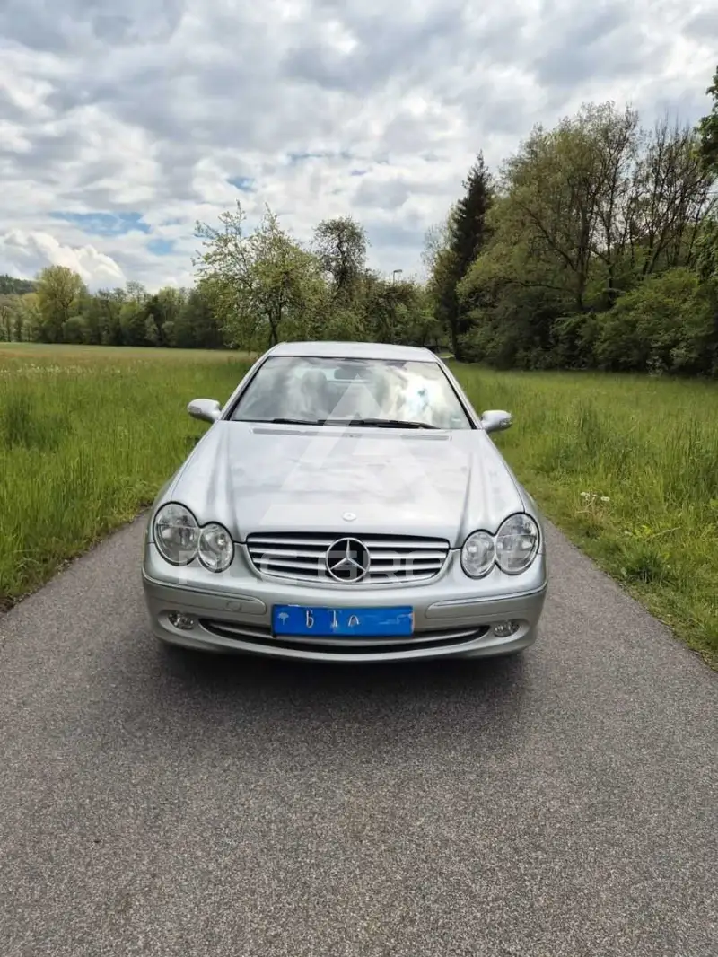 2003 Mercedes Benz CLK 200