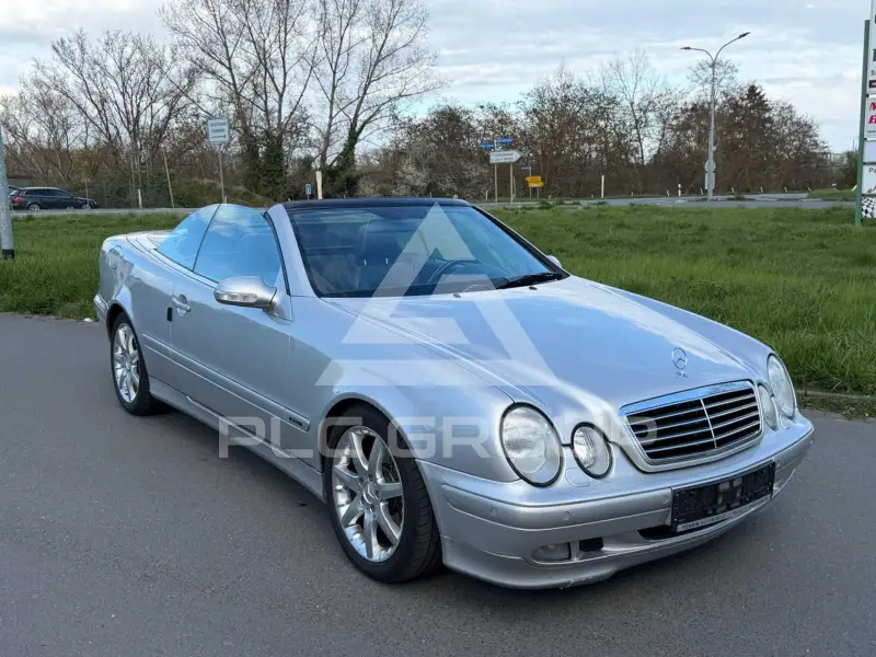 2003 Mercedes Benz CLK 320