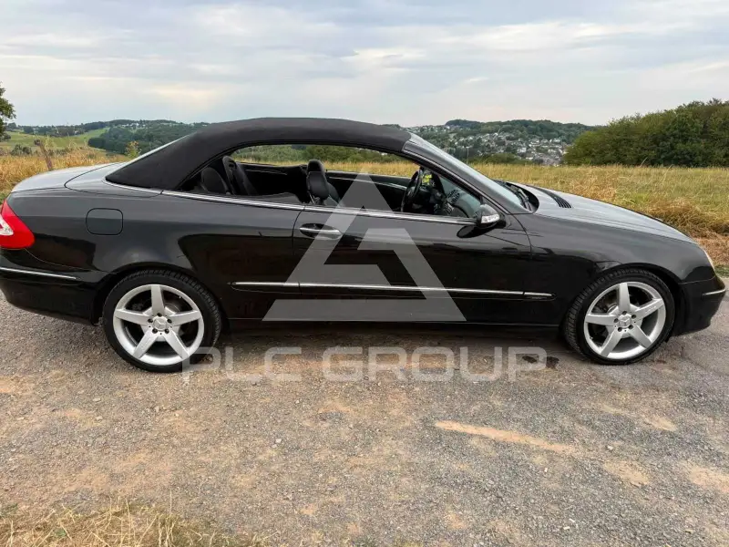 2003 Mercedes Benz CLK 320