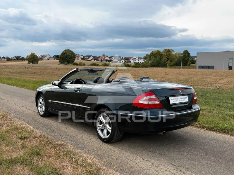 2003 Mercedes Benz CLK 320