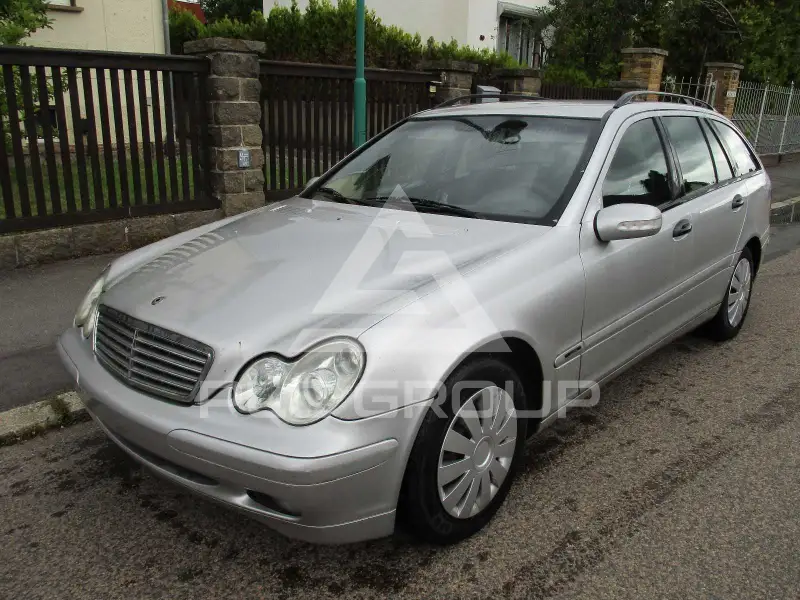 2003 Mercedes Benz C 220