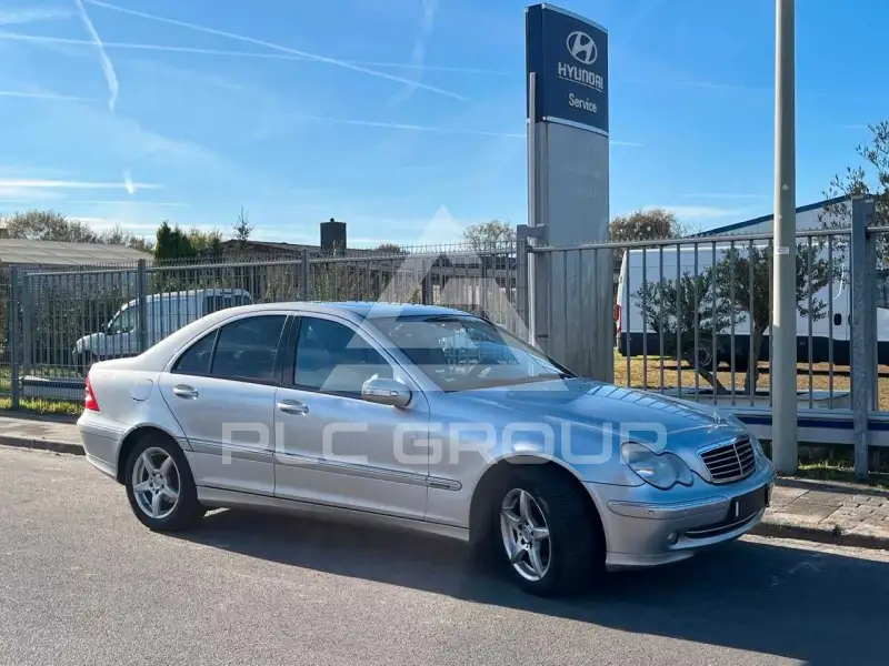 2003 Mercedes Benz C 220